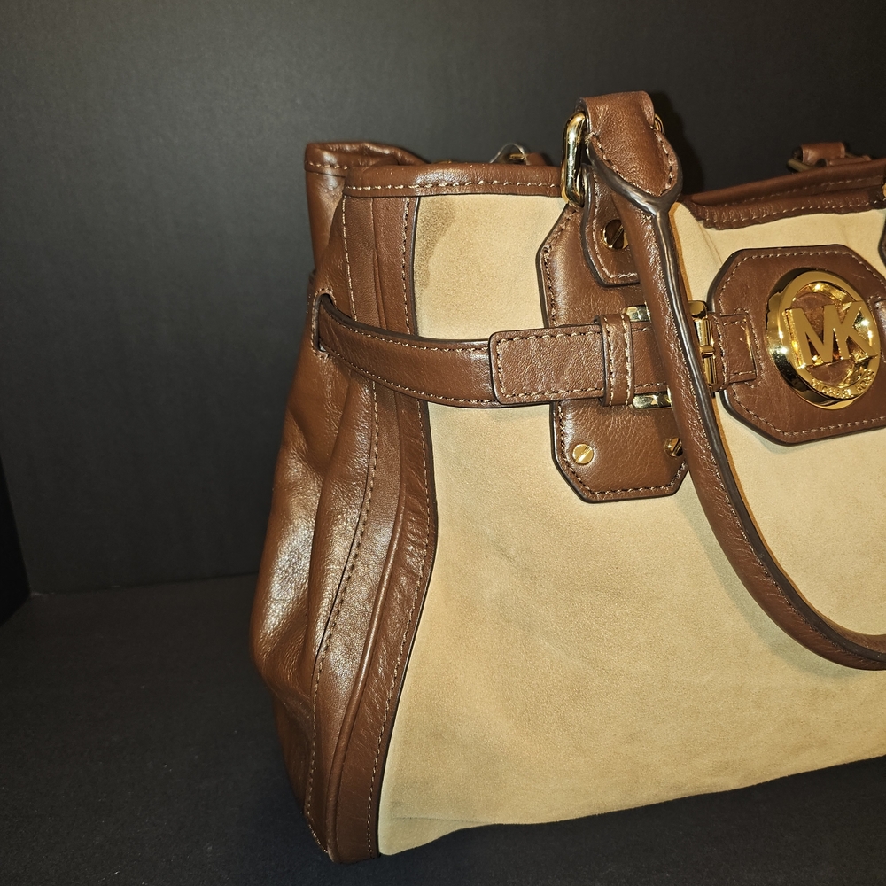 Michael Kors Hudson Brown and Tan Women's Bag - Picture 7 of 9